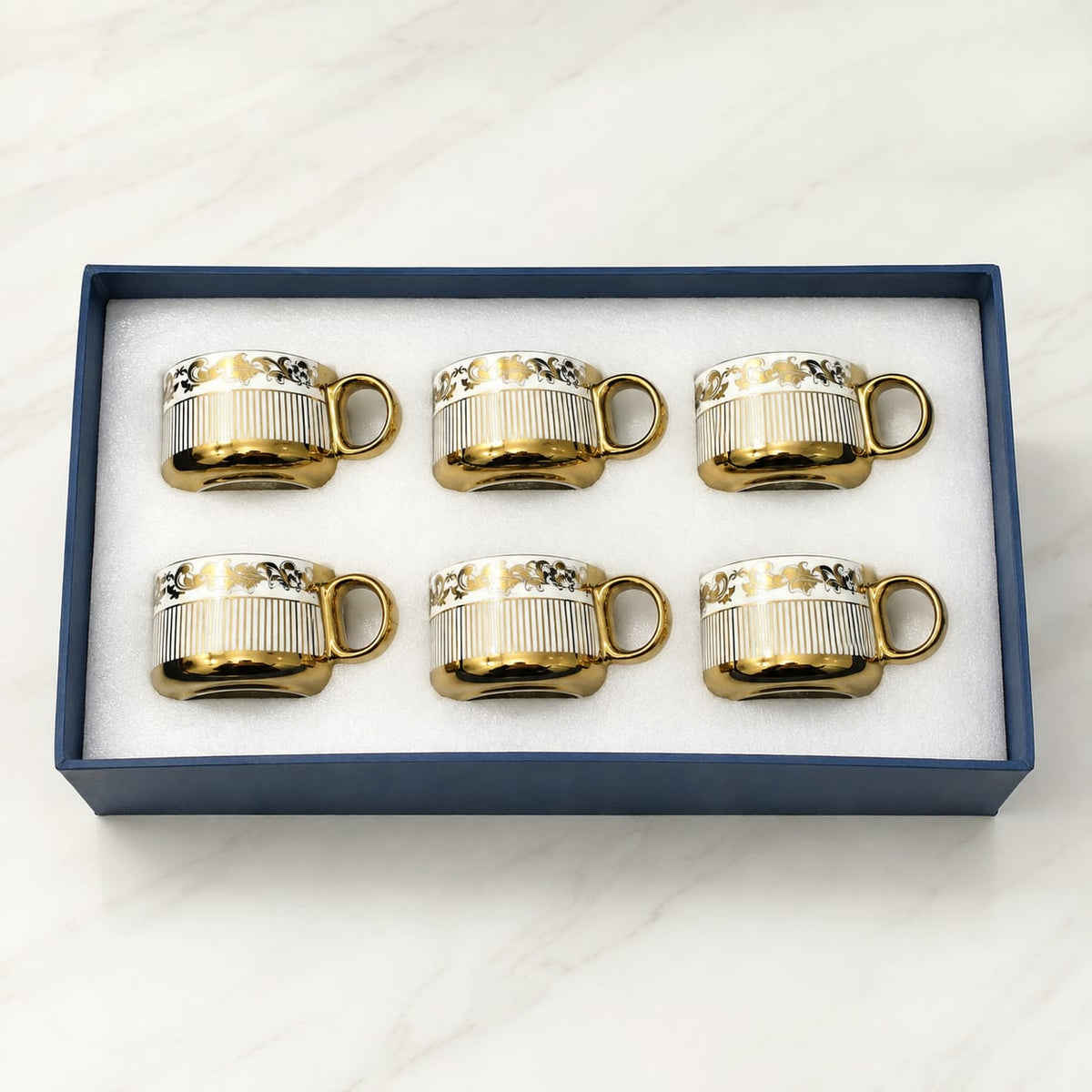 Gold souvrine mug set